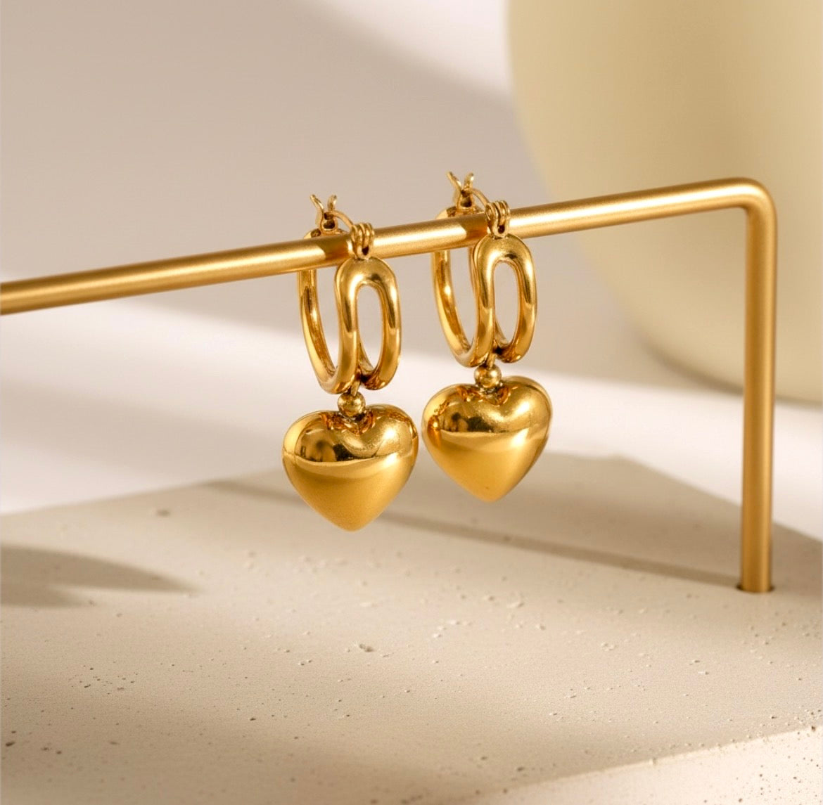 18K gold trendy unique sliding heart high-end design earrings
